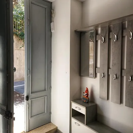 Casa Corvaja アパート